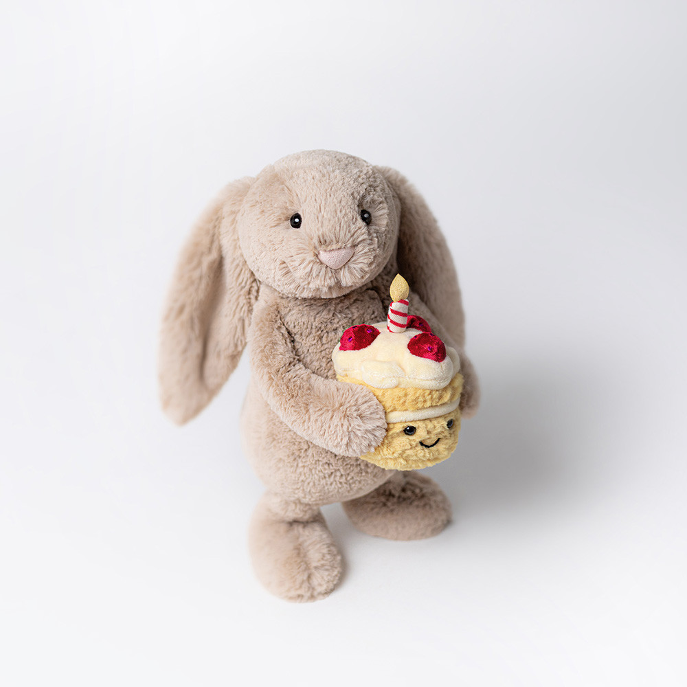 Bashful Beige Bunny 'Birthday' — image 2